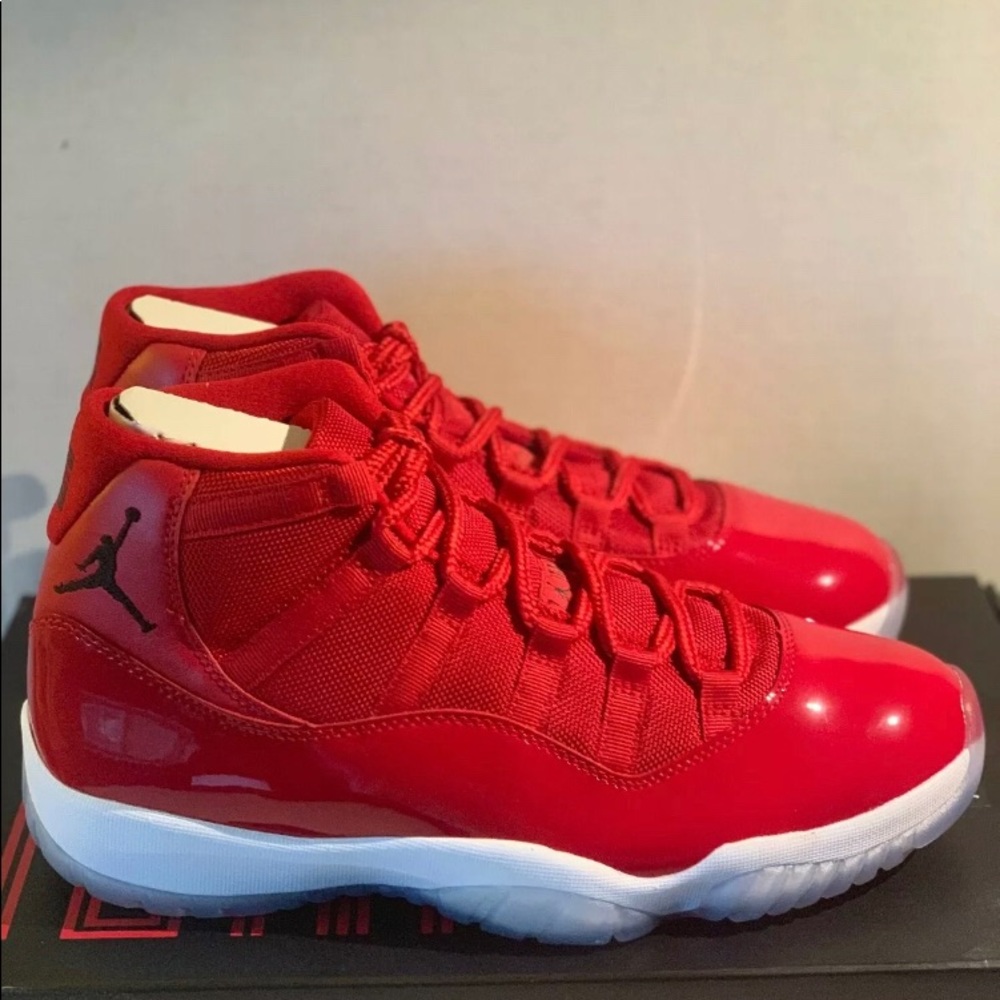Jordan 11s ds size 10